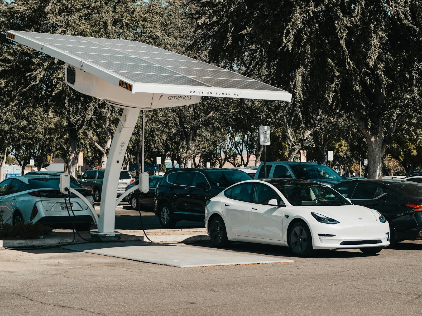 Elektrikli Araç Şarj Montajı